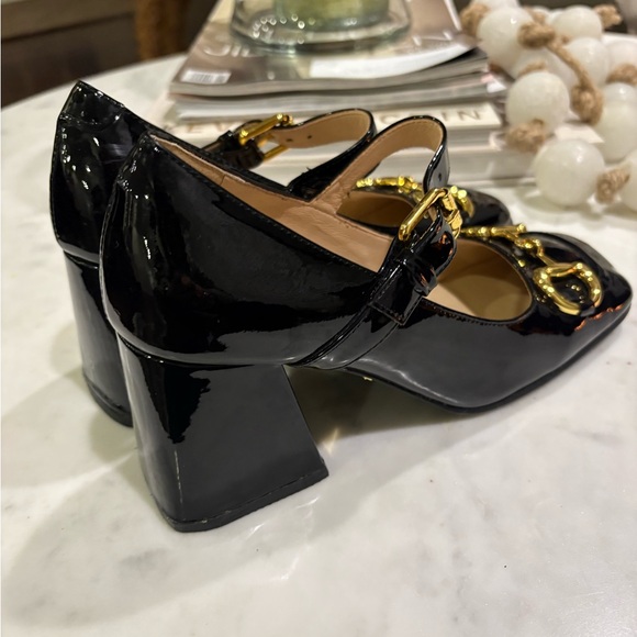 Designer Black Patent Leather Horsebit Mark Jane Pumps - Picture 4 of 10